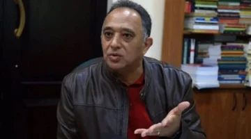 إعلان حسني صالح: تعديل موعد وموقع صلاة الجنازة لوالدته